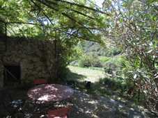 cottage for hire in the Cvennes and Bed & Breakfast accomodation. The summer kitchen of the cottage facing the mountain